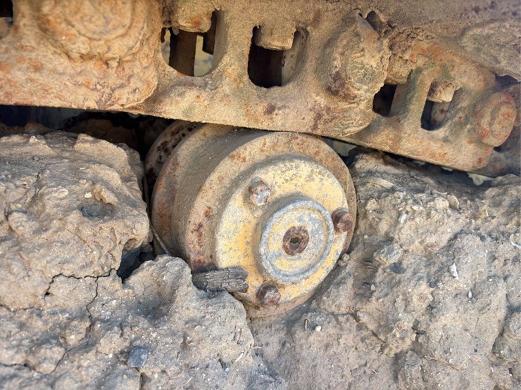 caterpillar-d4-image-22