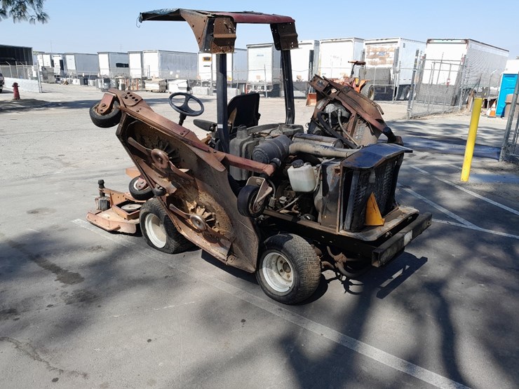 lot#-100--4wd-lawn-mower-image-3