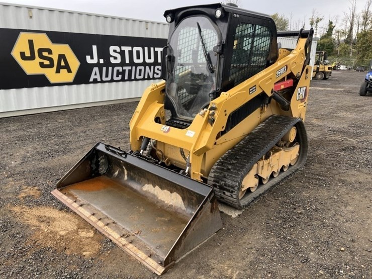 2021-caterpillar-259d3-image-1