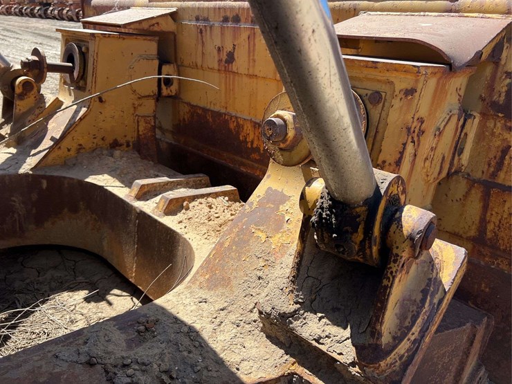 caterpillar-d9g-image-101