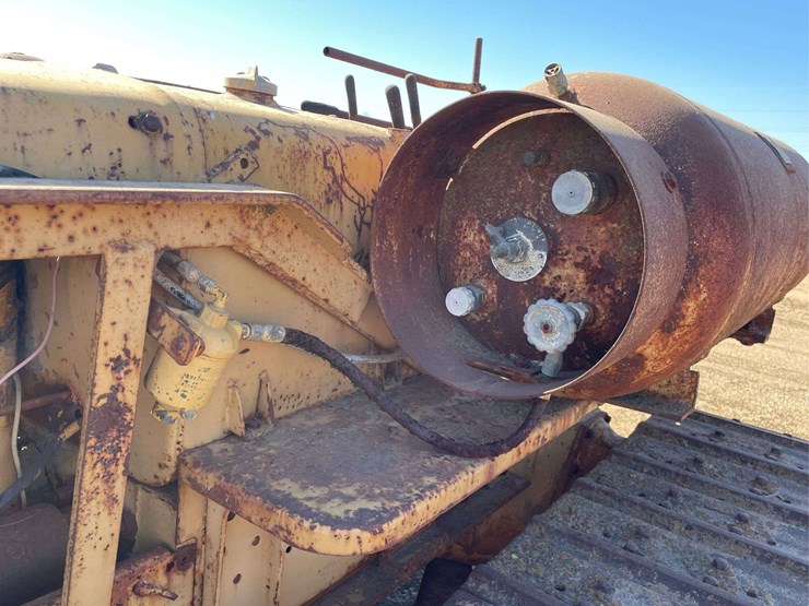 caterpillar-d4-image-43