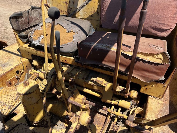 caterpillar-d8-image-28