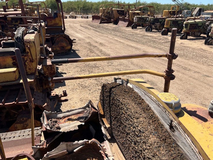 caterpillar-d6-image-27