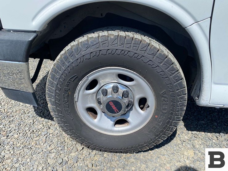 2019-gmc-3500-image-10