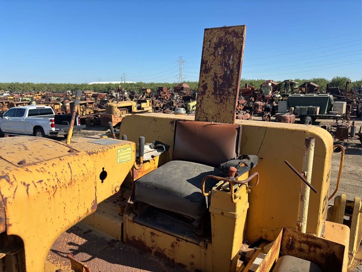 caterpillar-d9-image-103