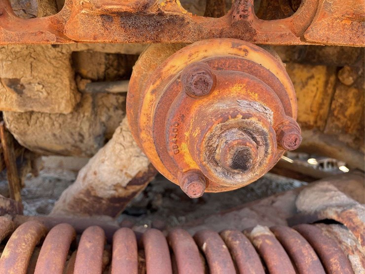 caterpillar-d4-image-32