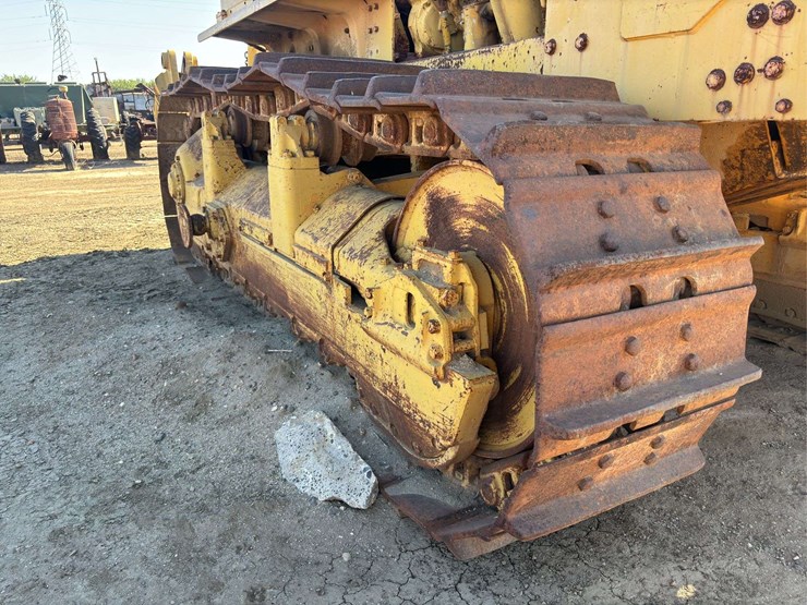 caterpillar-d9-image-30