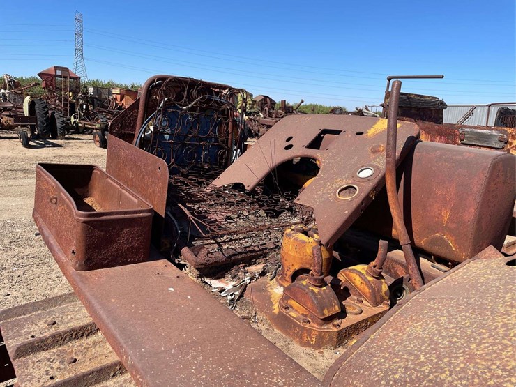 caterpillar-d4-image-41