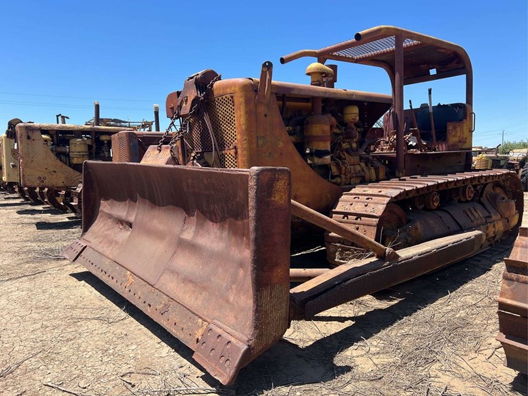 caterpillar-d8-image-1