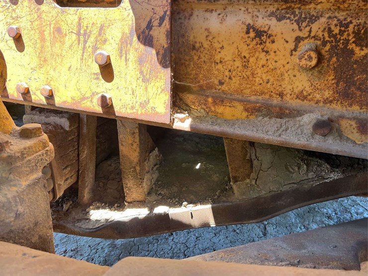 caterpillar-d8-image-78