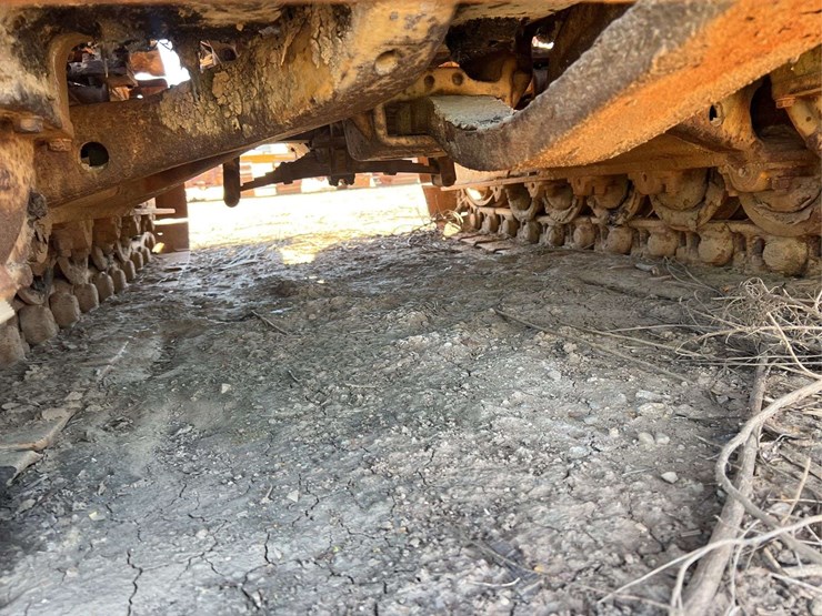 caterpillar-rd6-image-16