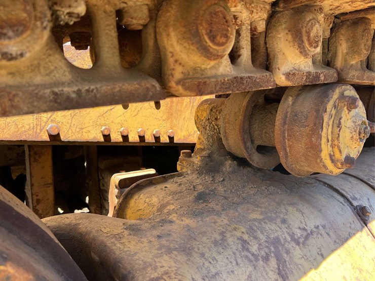 caterpillar-d8-image-73