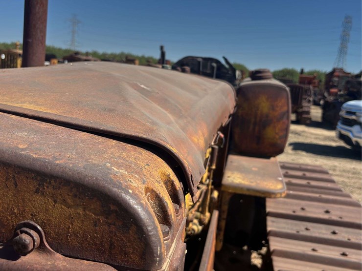 caterpillar-d4-image-13