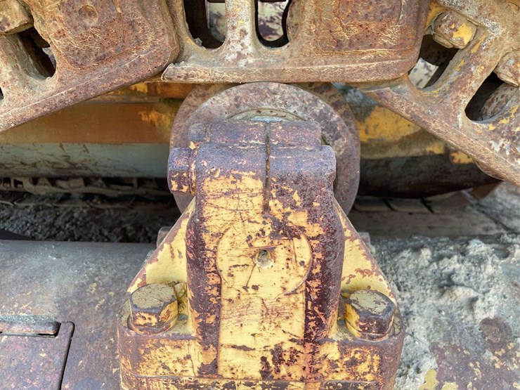 caterpillar-d9g-image-17