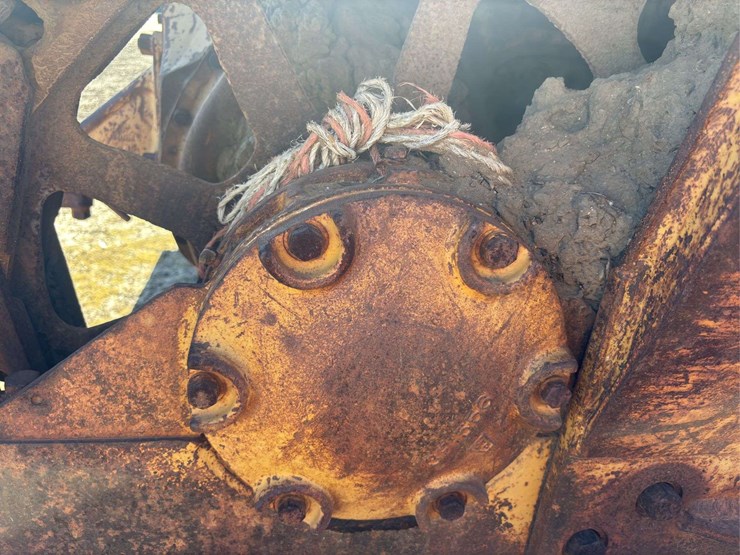 caterpillar-d4-image-23