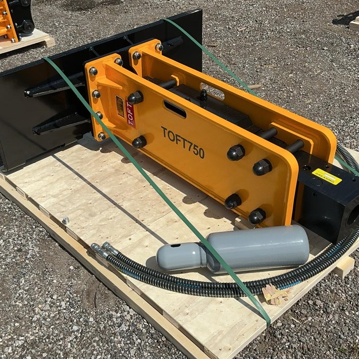 2025 NEW HOLLAND L213