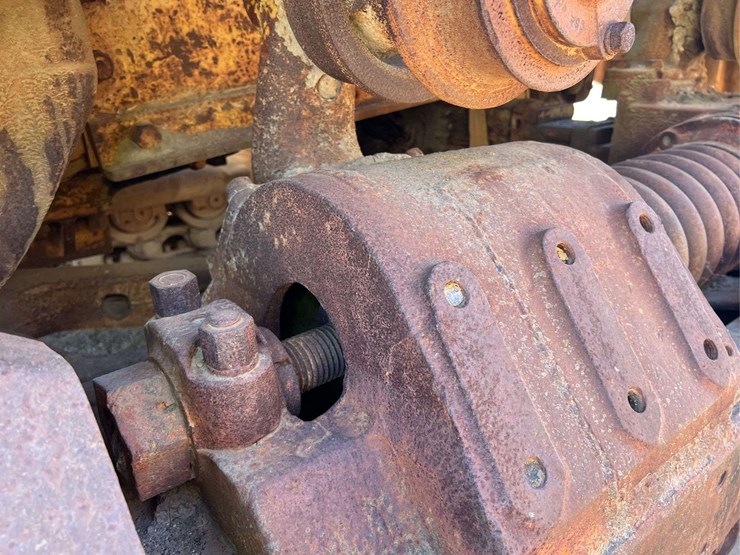 caterpillar-d8-image-99