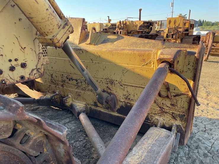 caterpillar-d9g-image-11