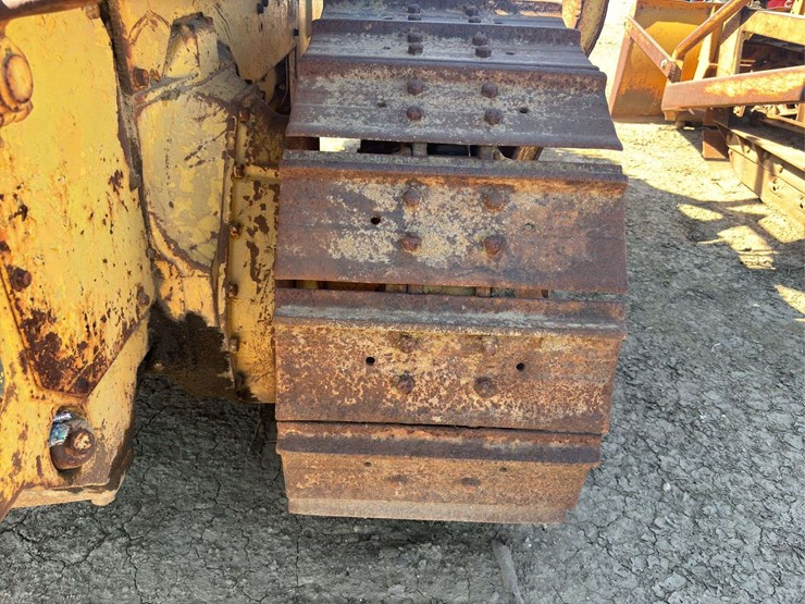 caterpillar-d4-image-36