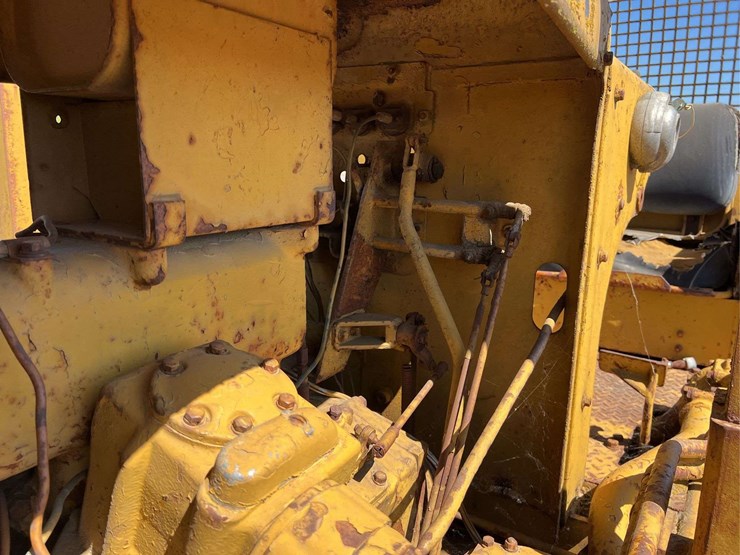 caterpillar-d9g-image-59