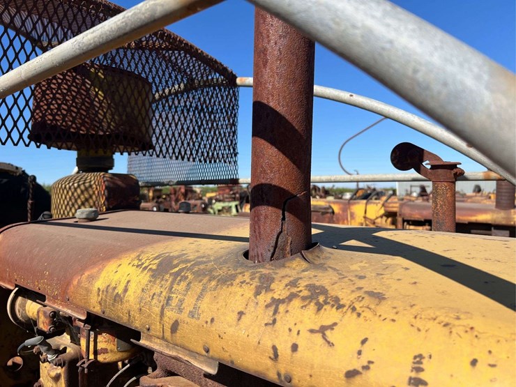 caterpillar-d4-image-103