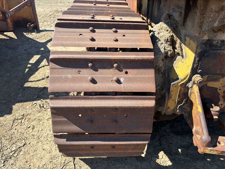 caterpillar-d4-image-32