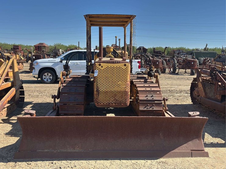 caterpillar-d4-image-11
