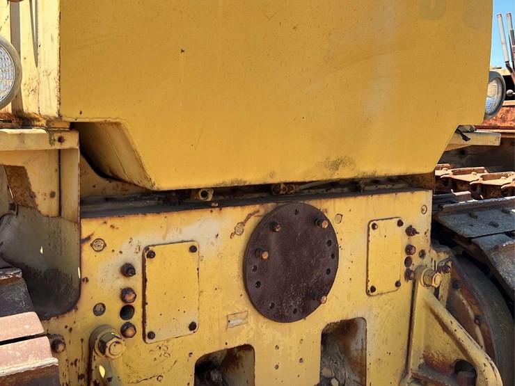 caterpillar-d8-image-17