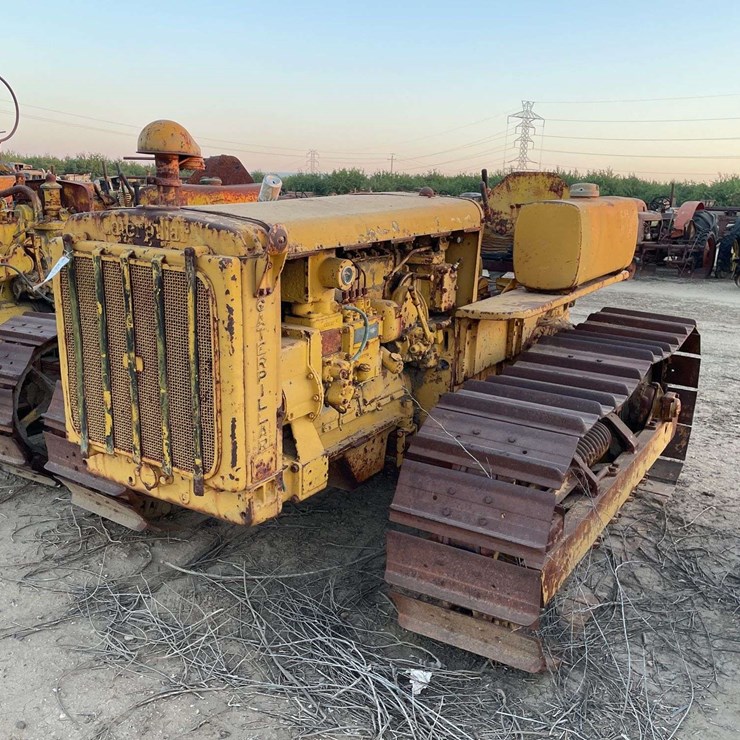 CATERPILLAR D4