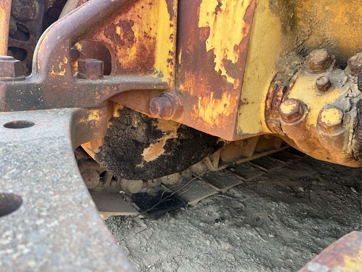 caterpillar-d8-image-104