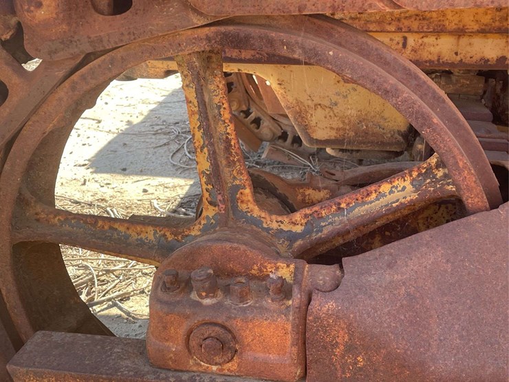 caterpillar-d4-image-36