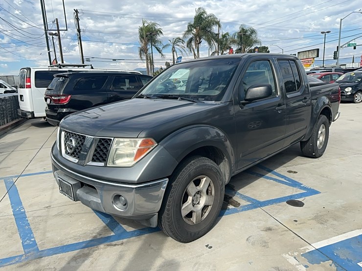 2006-nissan-frontier-image-2