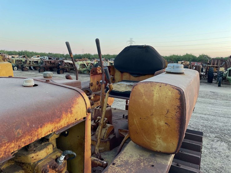 caterpillar-d4-image-36