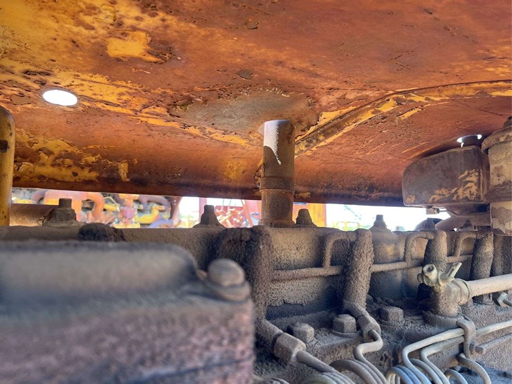 caterpillar-d6-image-30