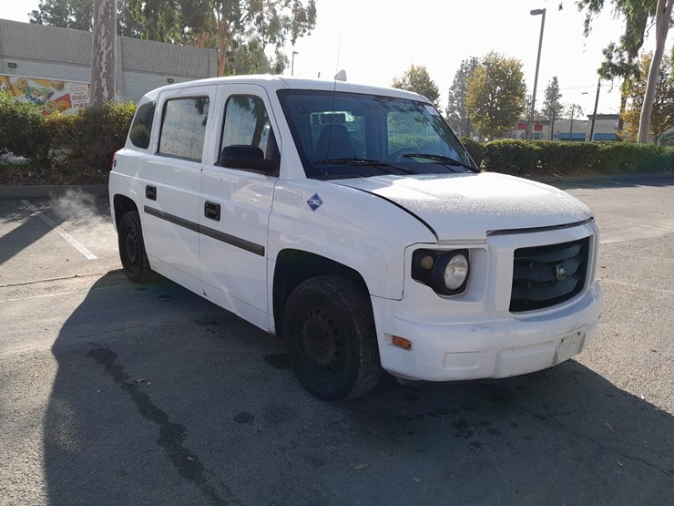 lot#---2012-vpg-mv-1-handicap-van-image-1