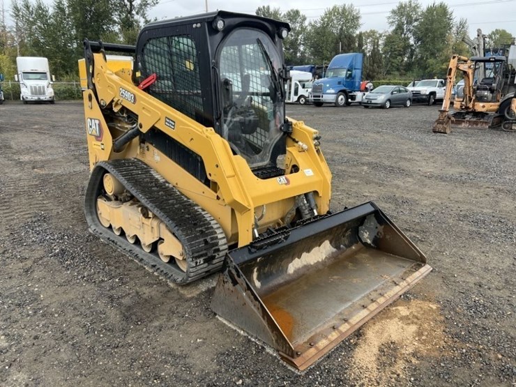 2021-caterpillar-259d3-image-2