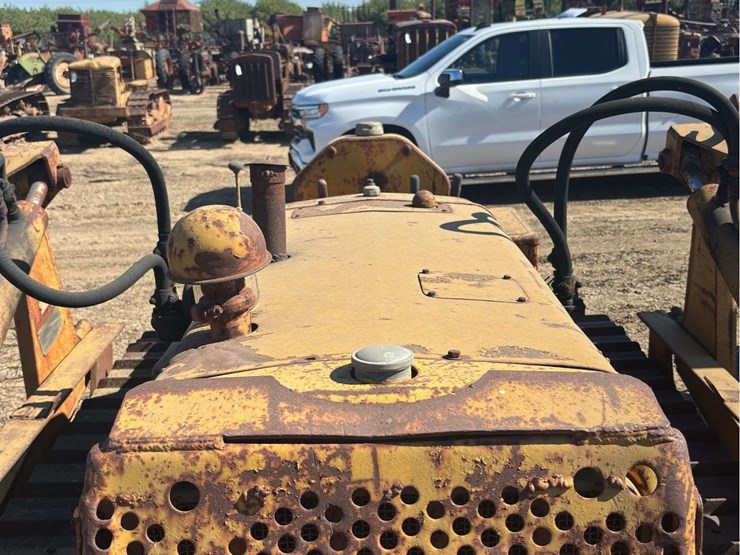 caterpillar-d2-image-13
