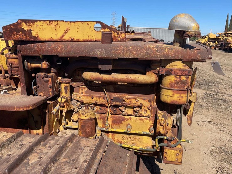 caterpillar-d4-image-12