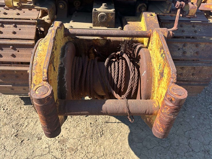 caterpillar-d4-image-38