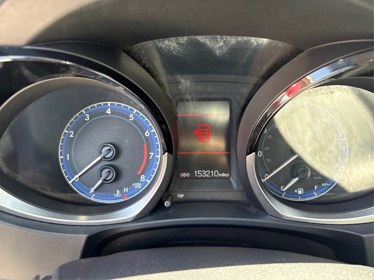 lot#-305--2015-toyota-corolla----**offsite**-buy-now-image-10