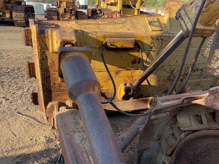 caterpillar-d9g-image-33