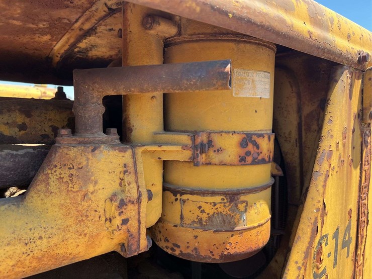 caterpillar-d6-image-44