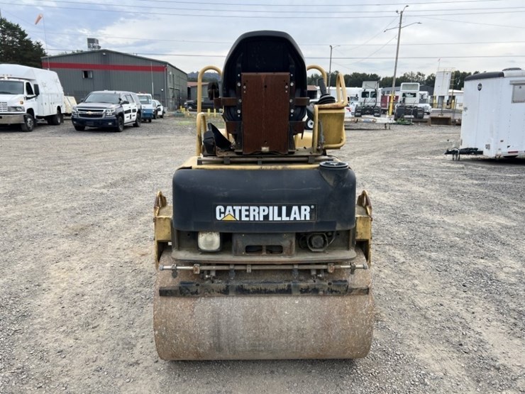2005-caterpillar-cb-224e-image-5