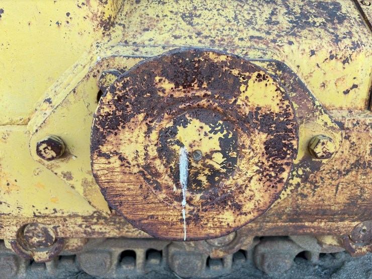caterpillar-d9-image-38