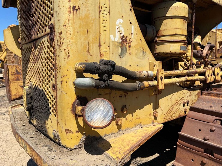 caterpillar-d8-image-60