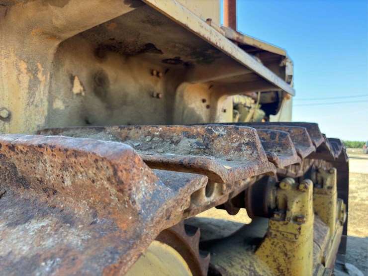 caterpillar-d9-image-43