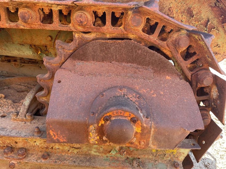 caterpillar-twenty-image-32