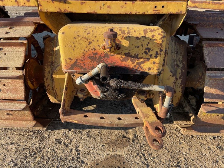 caterpillar-d4-image-17