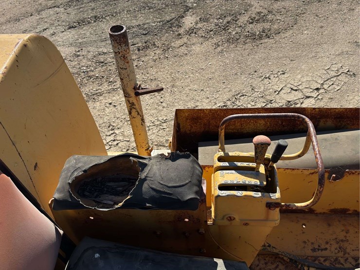 caterpillar-d9-image-107
