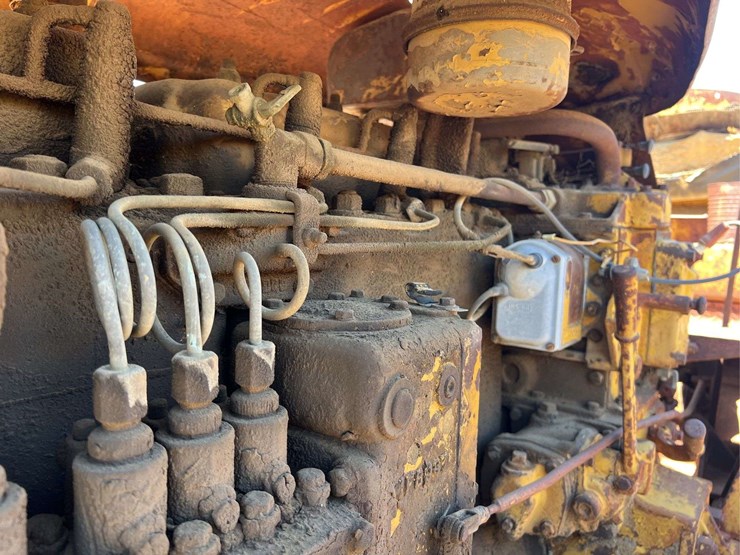 caterpillar-d6-image-32